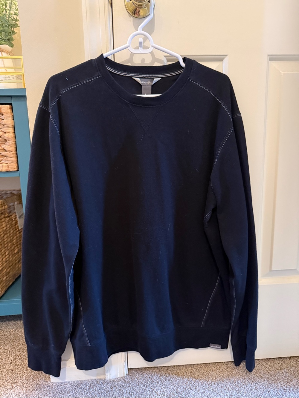 Eddie Bauer Men's Navy Crewneck Pullover Sweater